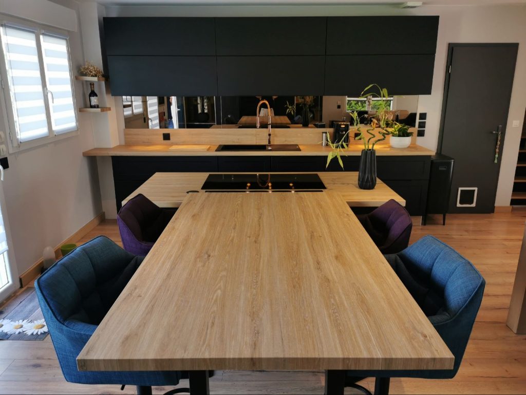 Rénovation de mobilier intérieur avec des revêtements adhésifs à Haguenau en Alsace