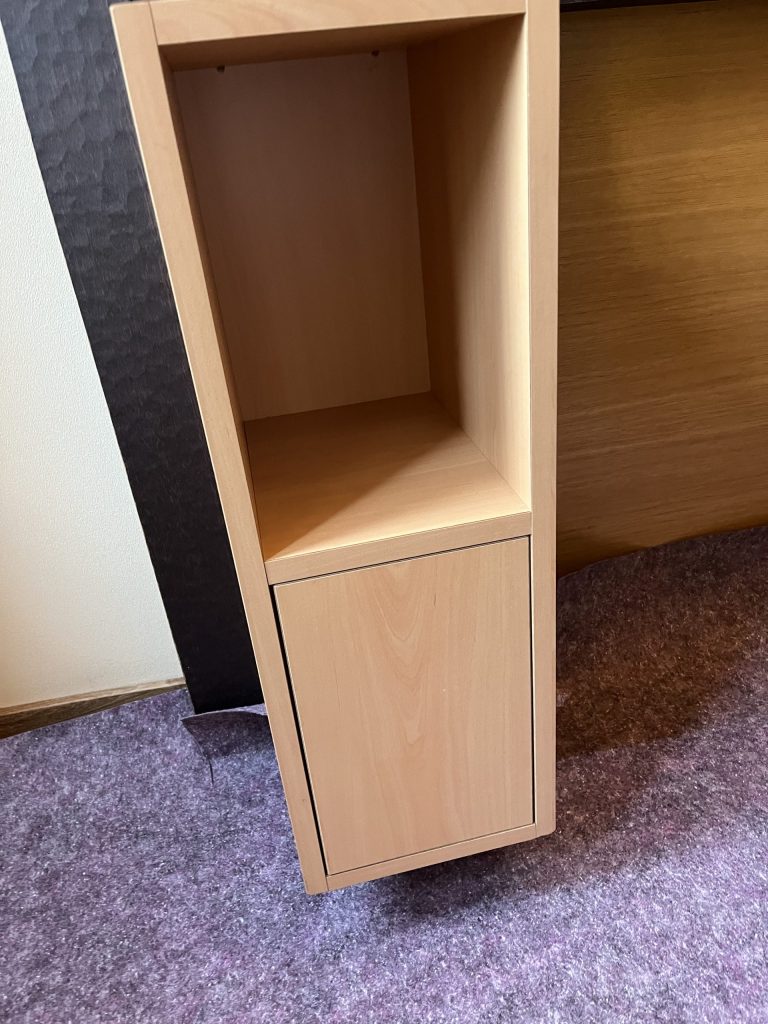 Rénovation table de nuit effet cuir pour Best Western plus monopole métropole Strasbourg