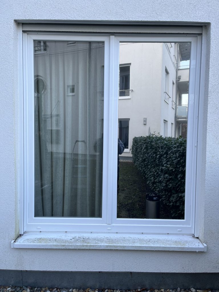 Vitrophanie effet miroir pour suppression du vis à vis à Baden Baden en Allemagne